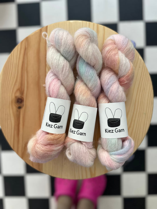 Alles Zucker / Suri Silk