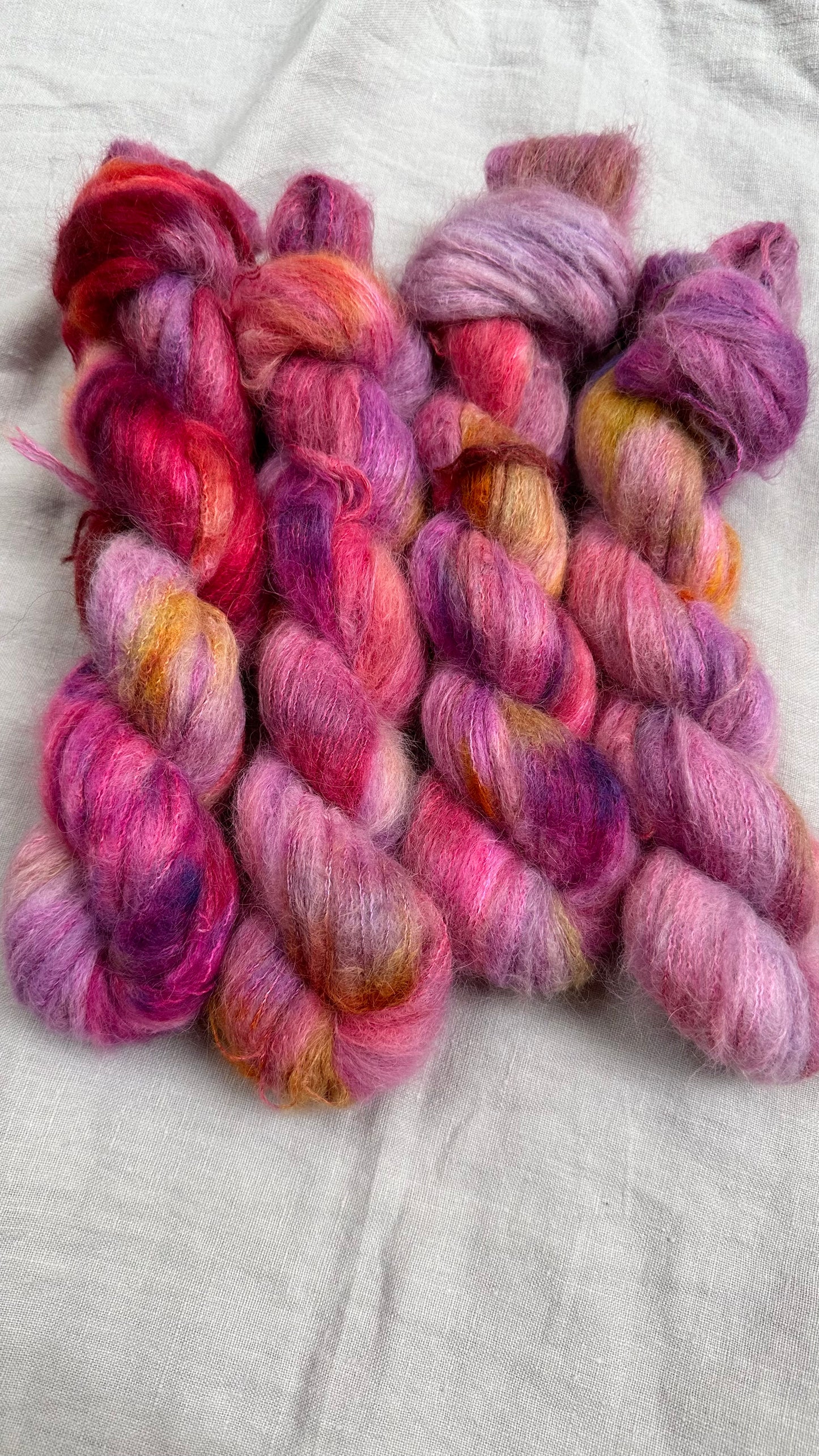 Dahlia / Suri Silk