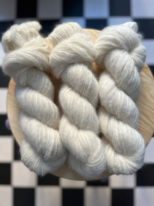 Ungefärbt / Luftikus