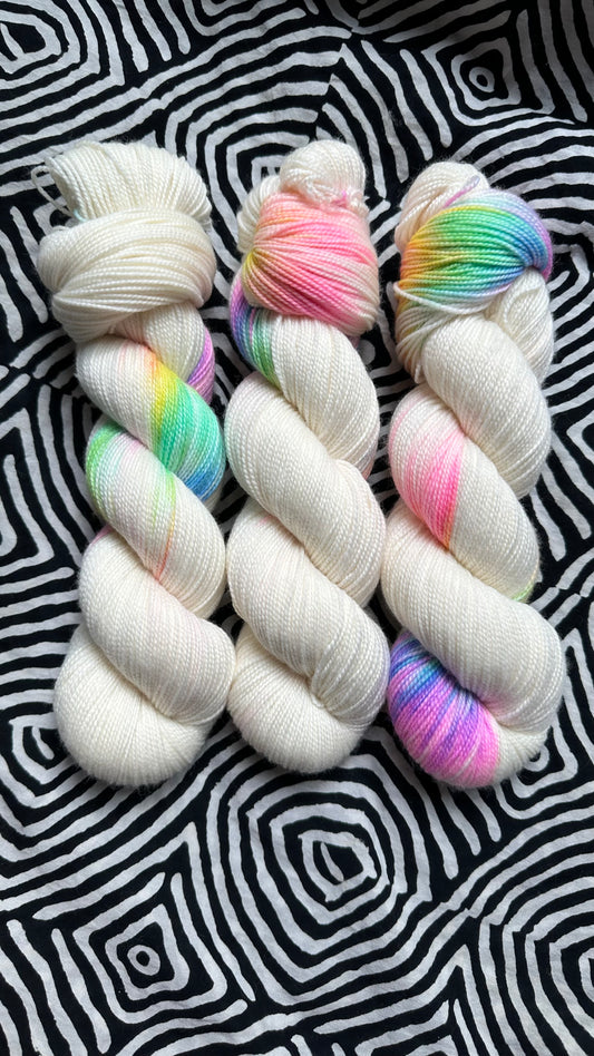 Rainbow over Berlin / Merino Twist Sock