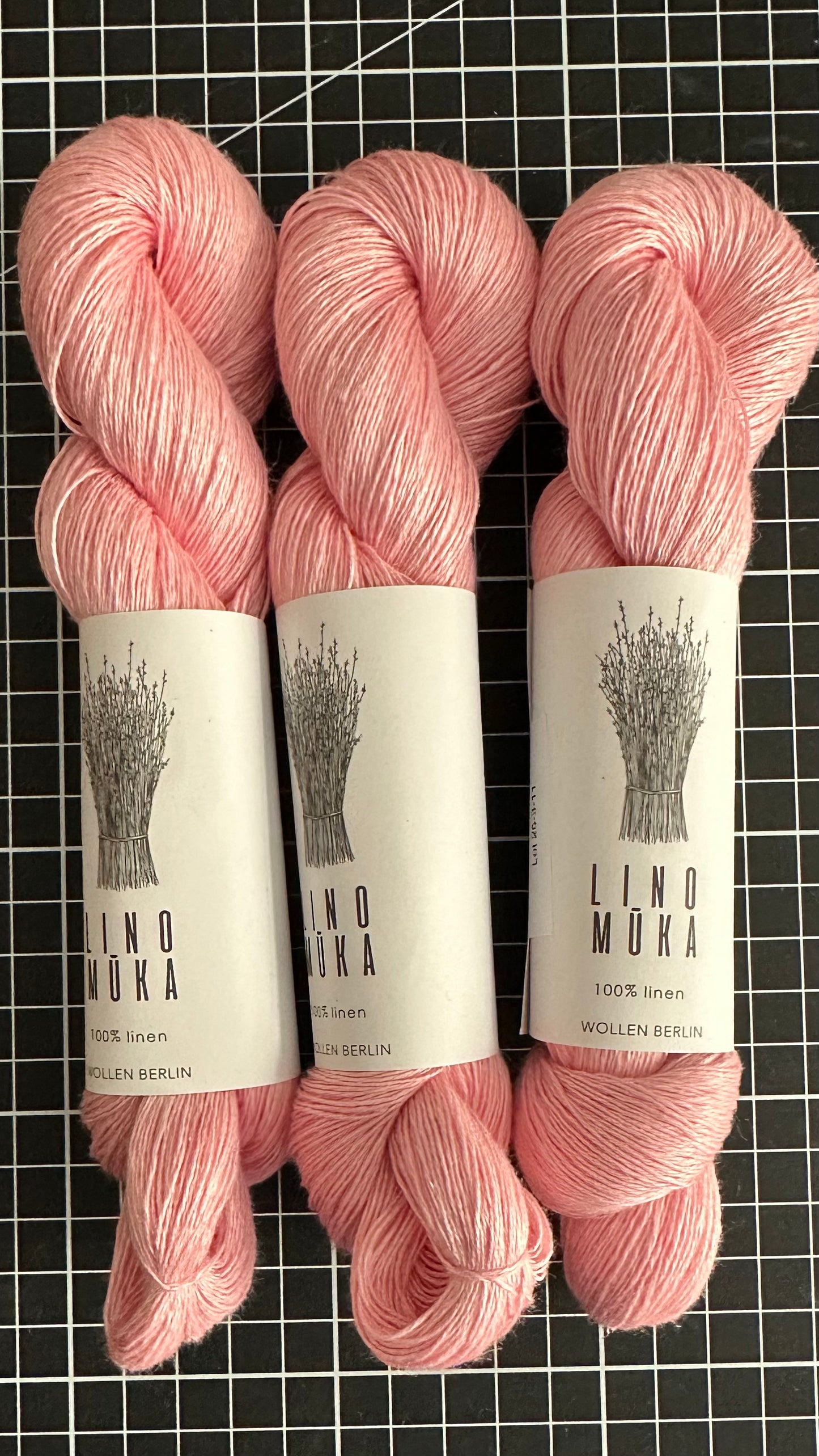 Cherry Blossom / Lino Mūka