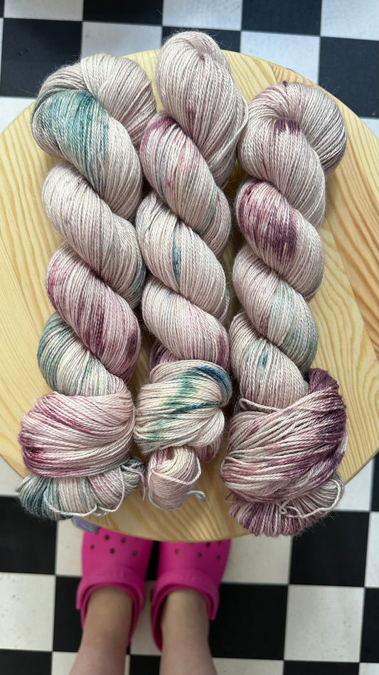Mauerblüte / Soft Alpaca