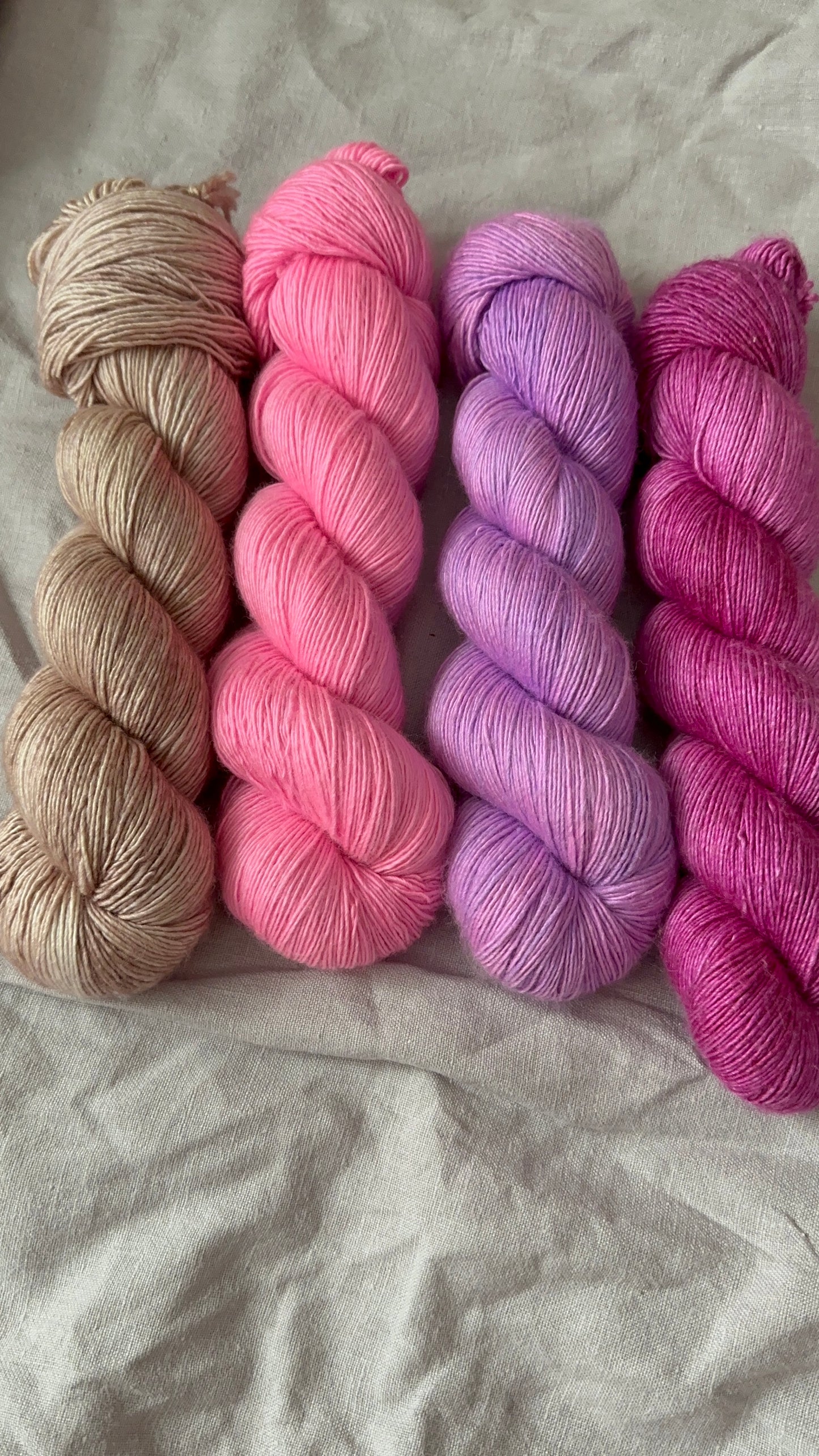 Mystery Knit Along Set IIX/ Silky Solist