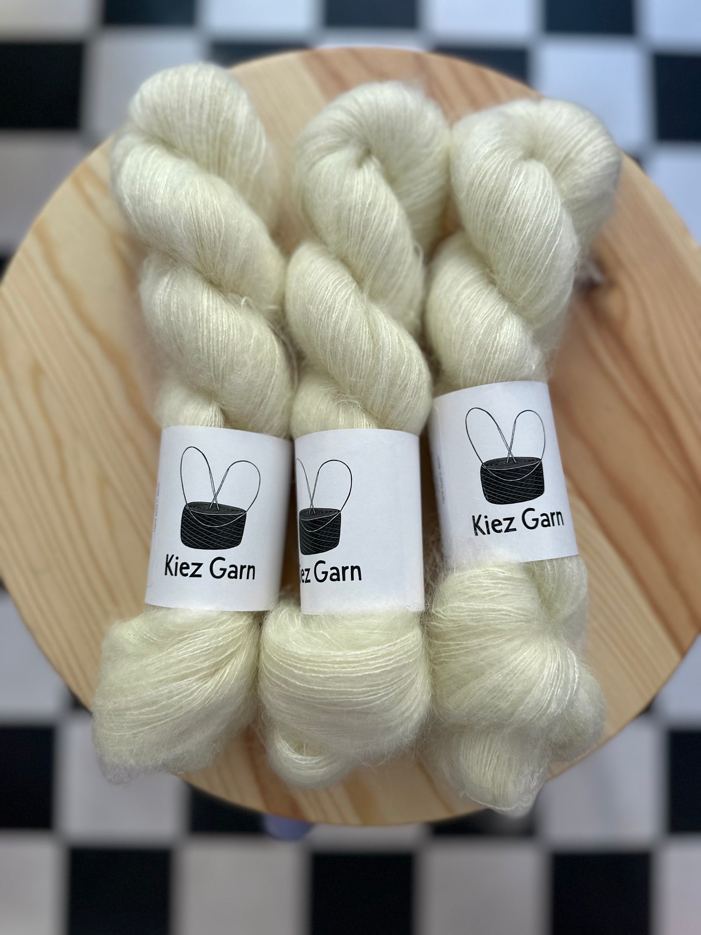 Strassenkreide / Mohair Silk