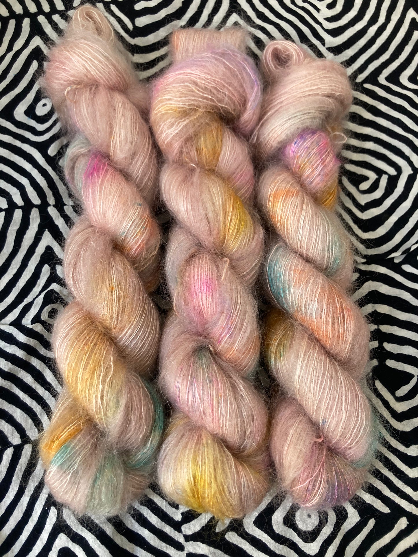 Späti Graffiti / Mohair Silk