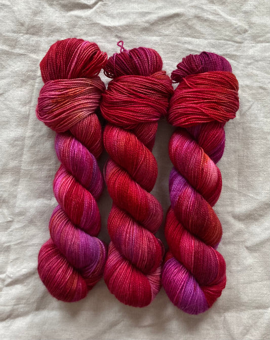 Dahlia / BFL High Twist