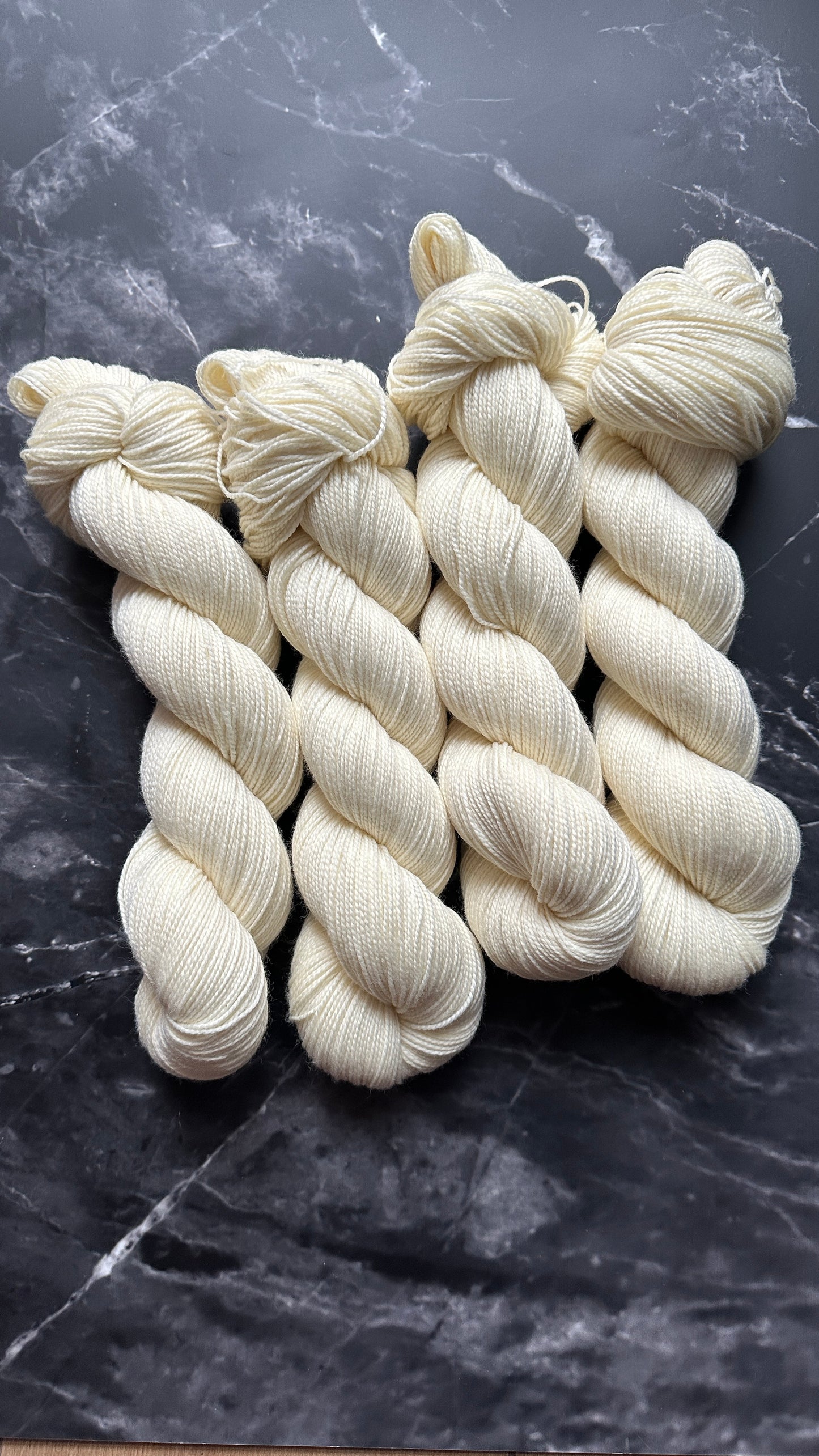 Ungefärbt / Merino Twist Sock