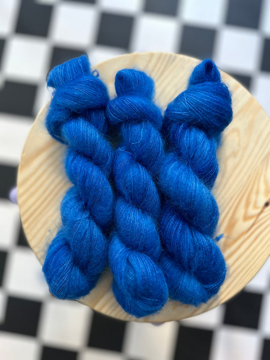 Kreuzberg Blue / Mohair Silk