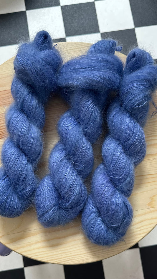 Kornblume / Mohair Silk