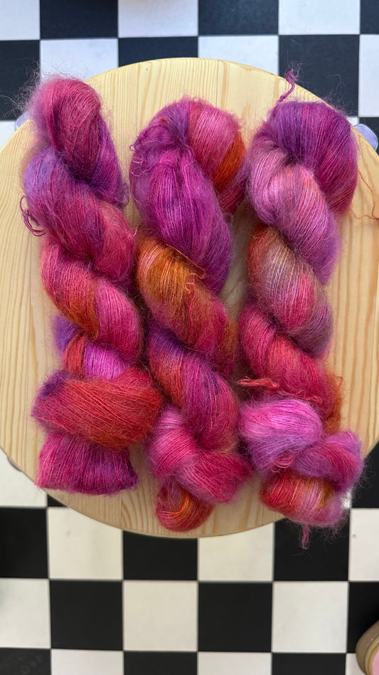Dahlia / Mohair Silk